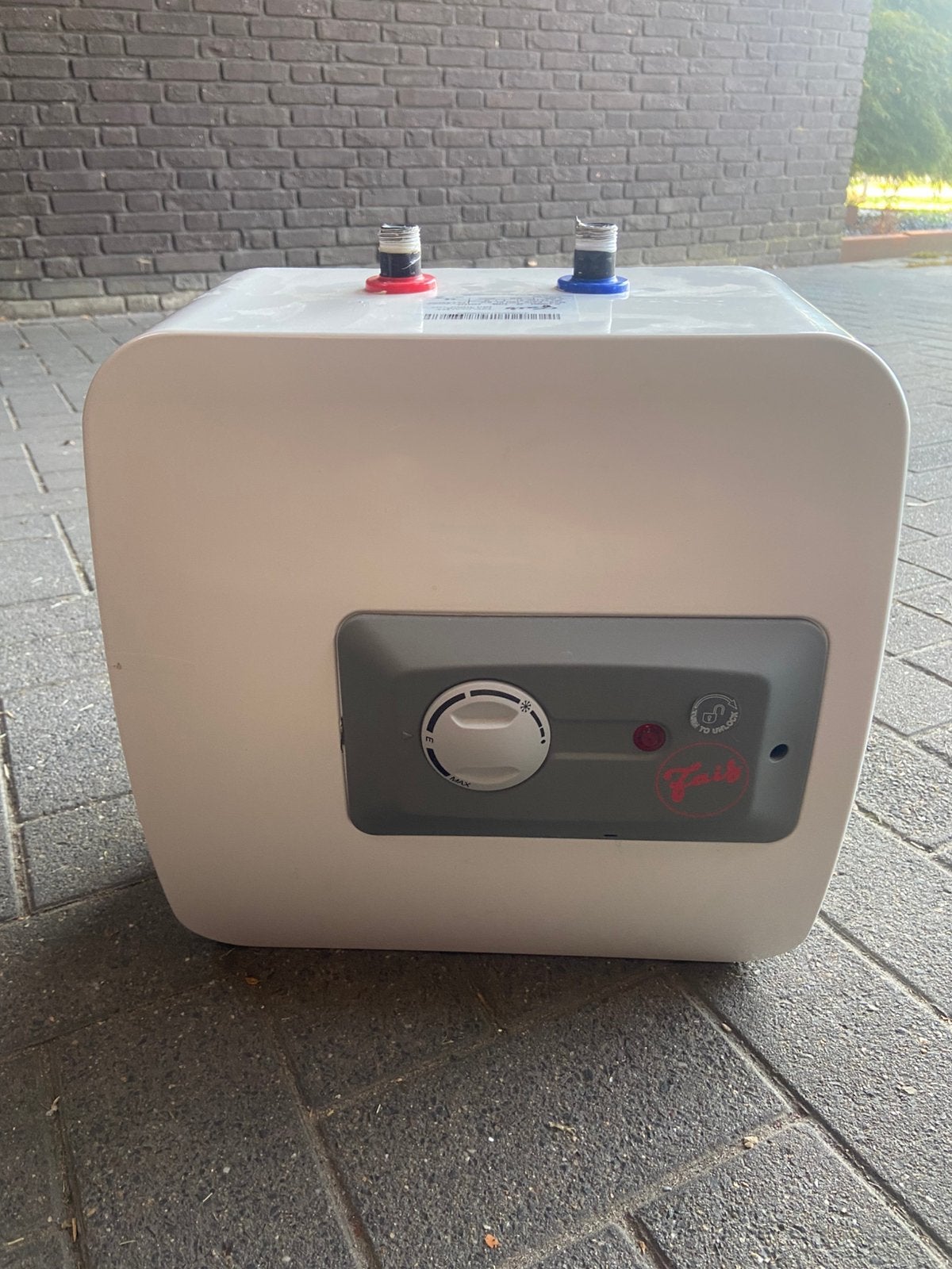 Fais 10 liter boiler - Zo goed als nieuw, Ophalen, Boiler, Minder dan 20 liter, Minder dan 3 jaar oud