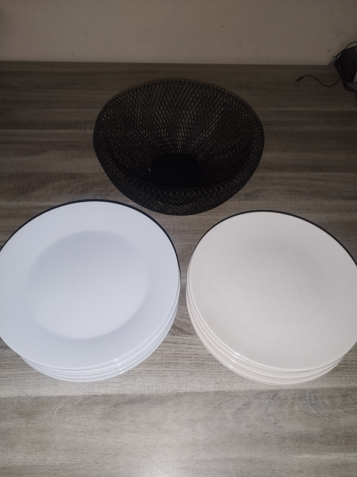 Borden en mand, Ophalen, Rond, Riet