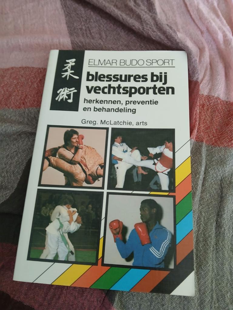 Blessures bij Vechtsporten, Boeken, Ophalen of Verzenden, Gelezen, Greg McLatchie, Vechtsport