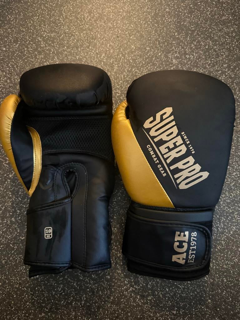 Bokshandschoenen, zak handschoenen en scheenbeschermers, Gebruikt, Overige, Maat XS of kleiner, Vechtsportbescherming