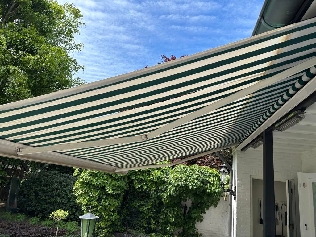 Elektrisch knikarmscherm - Groen/Wit gestreept, Ophalen, Gebruikt, 450 cm of meer, Elektrisch