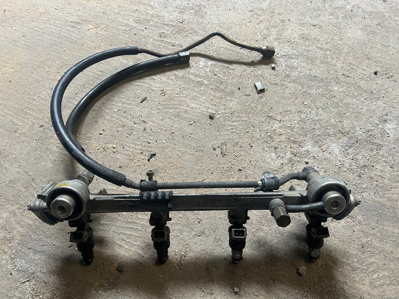 Mercedes W124 W202 M111 Injectie brug 1110780845, Ophalen of Verzenden, Gebruikt, Mercedes-Benz