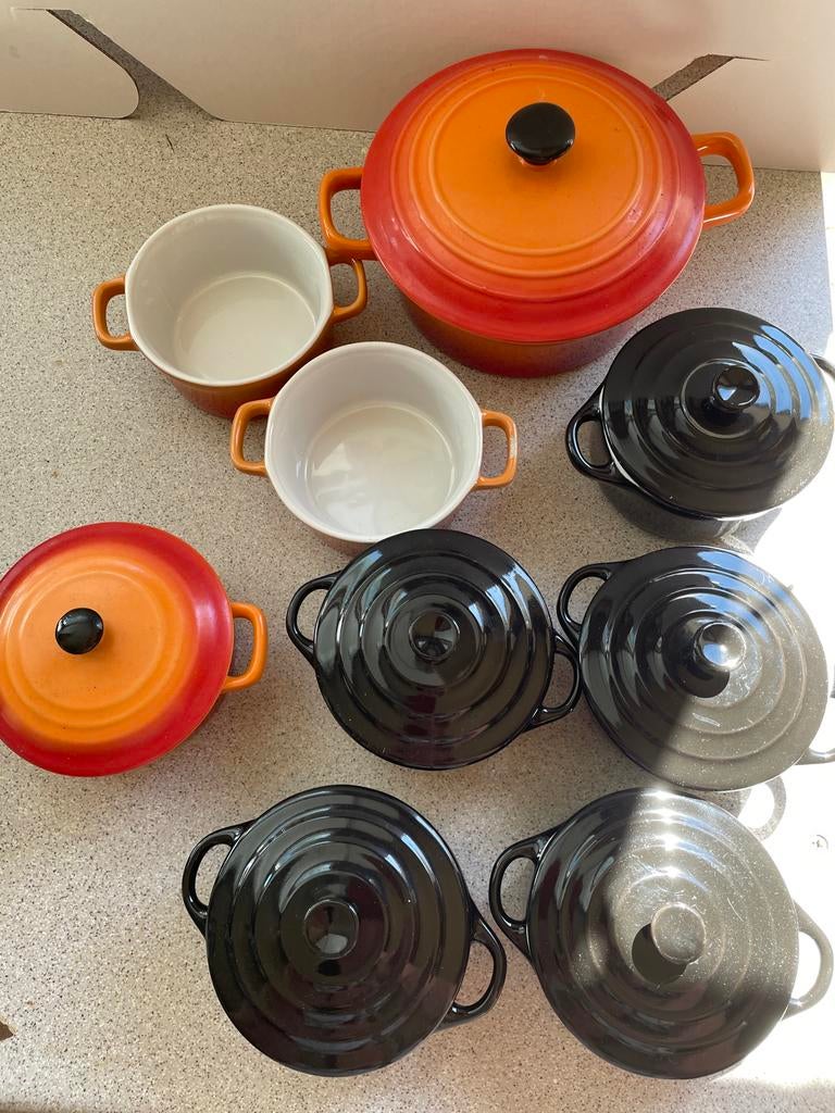 Pannenset: 8 kleine (6x deksel) en 1 grote pan (20cm), Ophalen, Zo goed als nieuw, Gietijzer, Pannenset