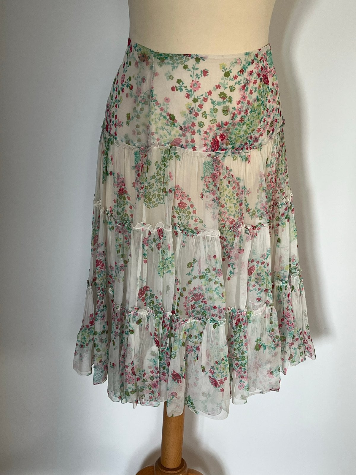 Emanuel Unharo rok met blouse 100% zijde, Maat 38/40 (M), Meerkleurig, Ophalen of Verzenden, Zo goed als nieuw
