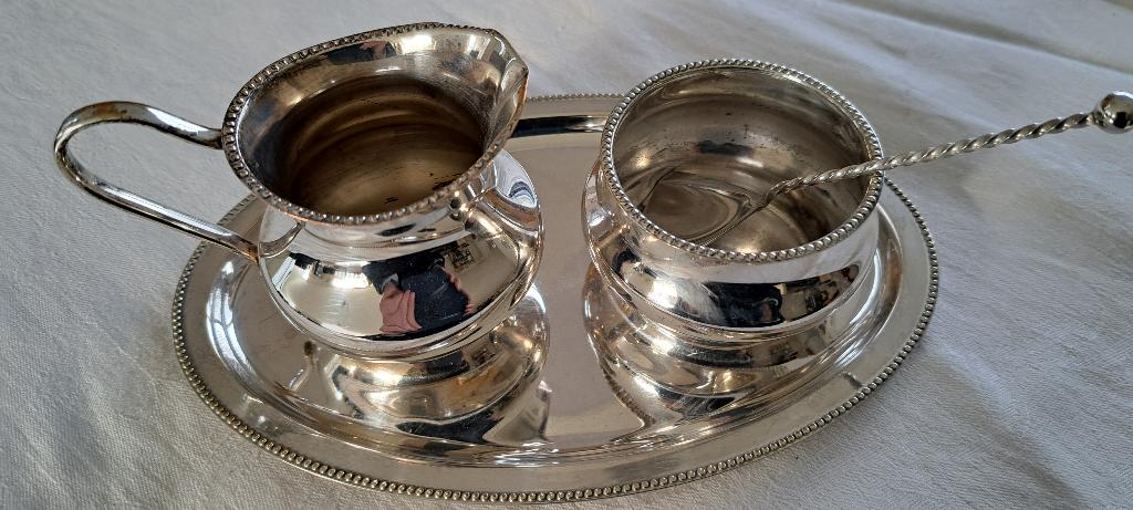 Roomstel verzilverd met parelrand, Ophalen of Verzenden, Overige materialen, Overige stijlen, Overige typen