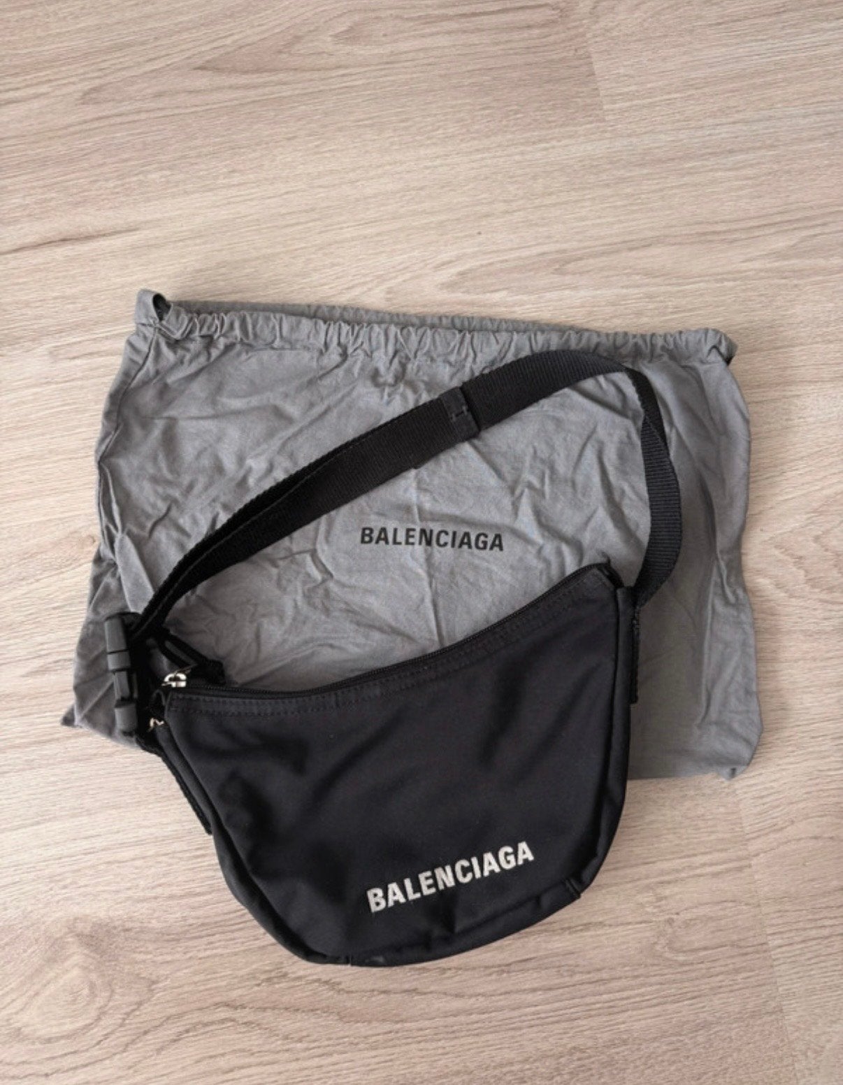 Balenciaga wheel shoulder bag, Sieraden, Tassen en Uiterlijk, Ophalen of Verzenden, Zo goed als nieuw, Zwart, Schoudertasje