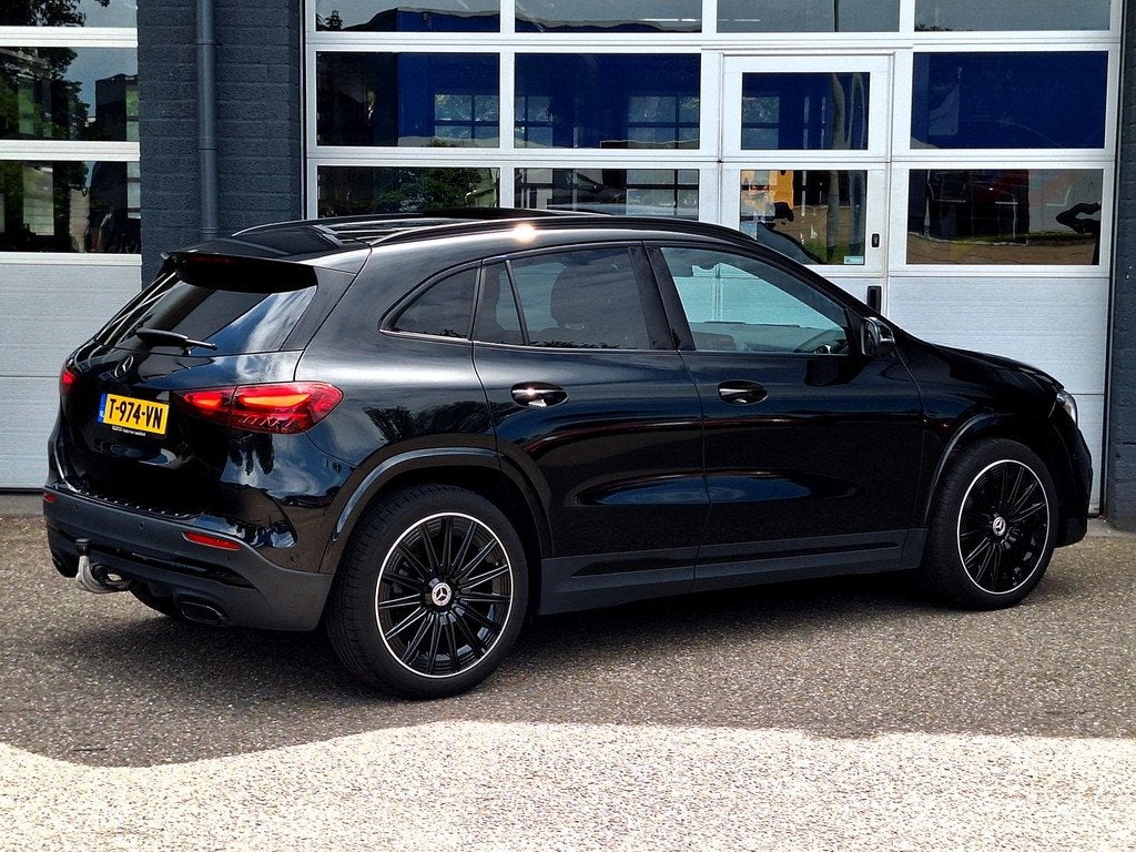 Mercedes-Benz GLA-klasse 180 AMG Line | Premium Plus | Panor, Auto's, Mercedes-Benz, Automatische klimaatregeling, Gebruikt, 4 cilinders