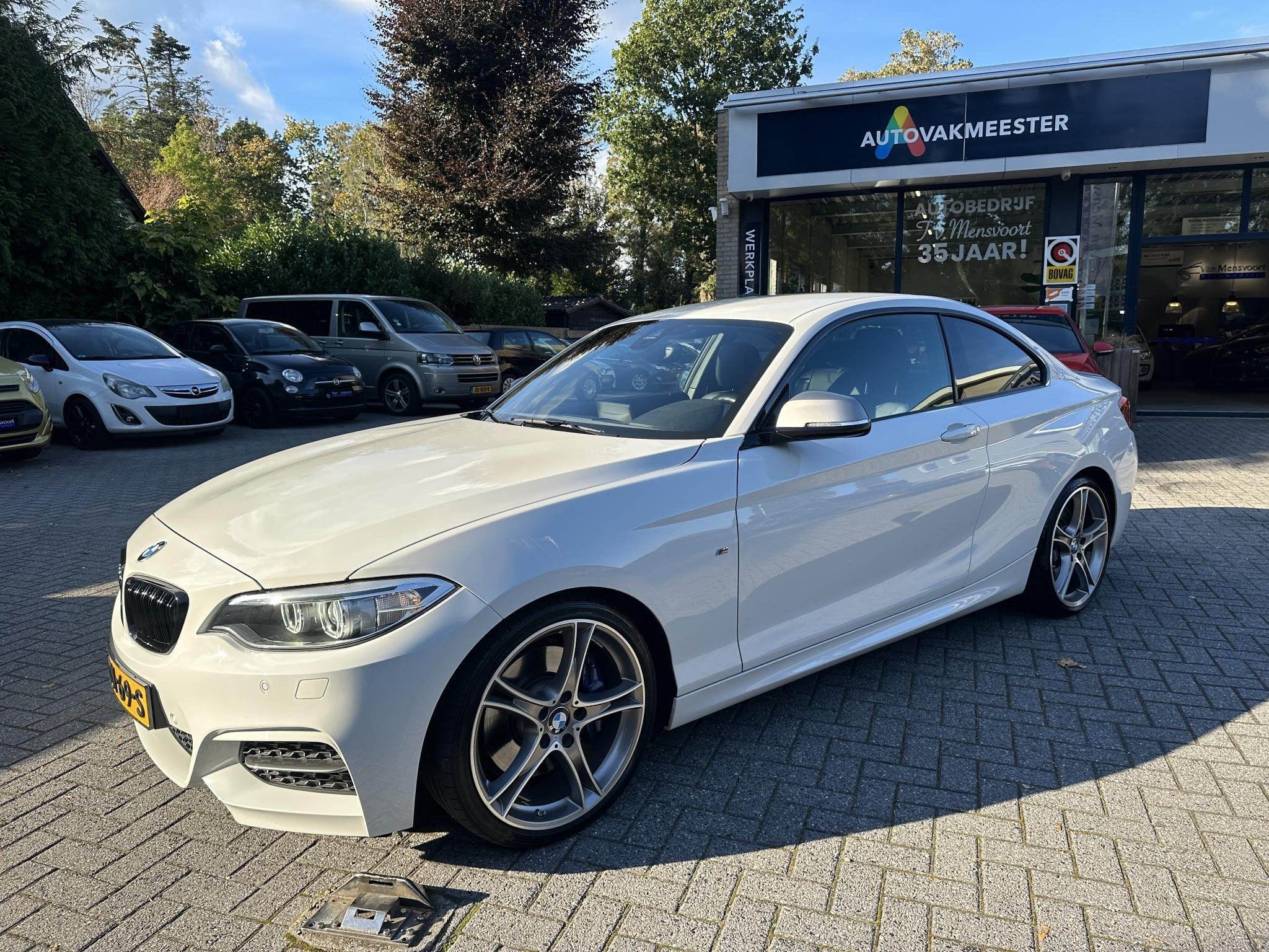 BMW 2-serie Coupé M235i +/-380PK Nieuwstaat!|NaviProf|Camer, Auto's, Dealer onderhouden, Achterwielaandrijving, Gebruikt, Euro 6