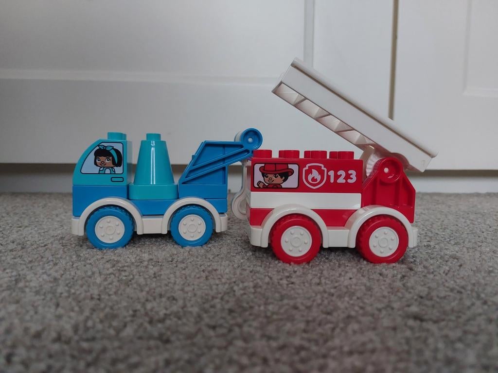 Lego Duplo sleepwagen 10918 + brandweerwagen 10917, Ophalen of Verzenden, Zo goed als nieuw