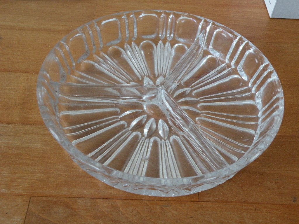 Schaaltje, glas, met 3 vakjes., Huis en Inrichting, Ophalen of Verzenden, Overige stijlen, Glas, Schaal of Schalen