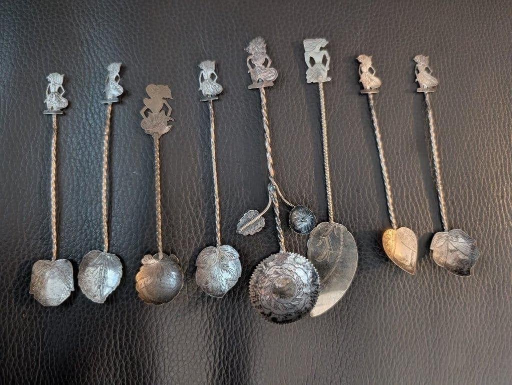 Set van 8 Djokja stijl lepels, zilverkleurig, Antiek en Kunst, Antiek | Bestek, Verzenden