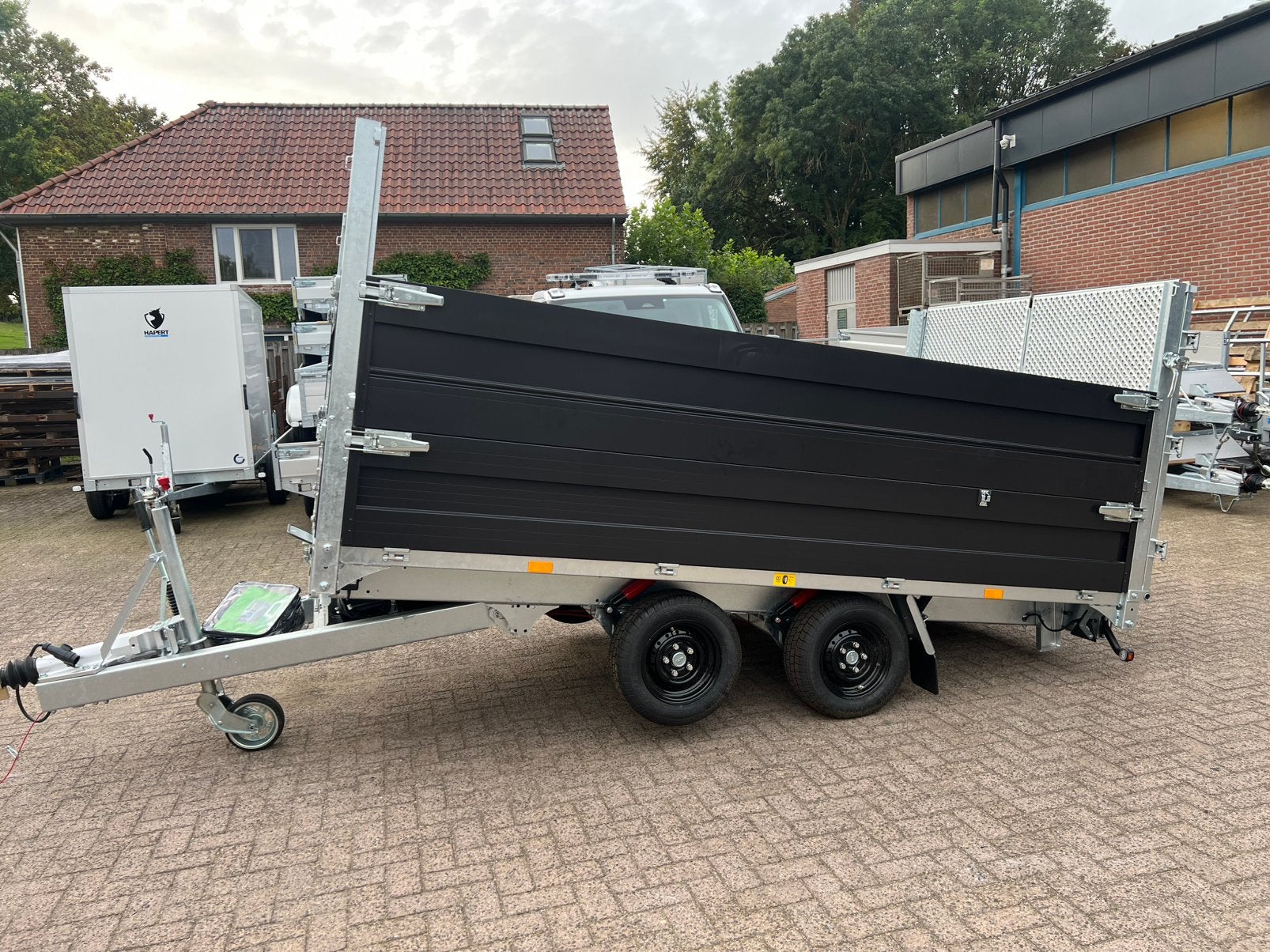 Twin trailer, Ophalen, Nieuw