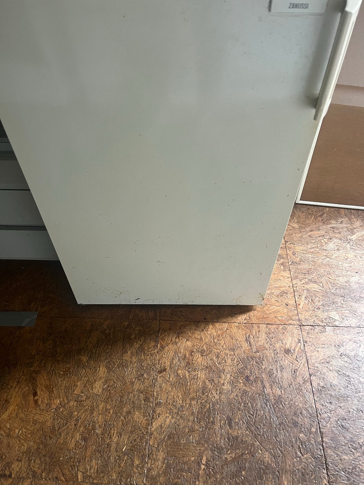 Zanussi Koelkast - Compact en Functioneel, Ophalen, Minder dan 75 liter, Zonder vriesvak, Gebruikt