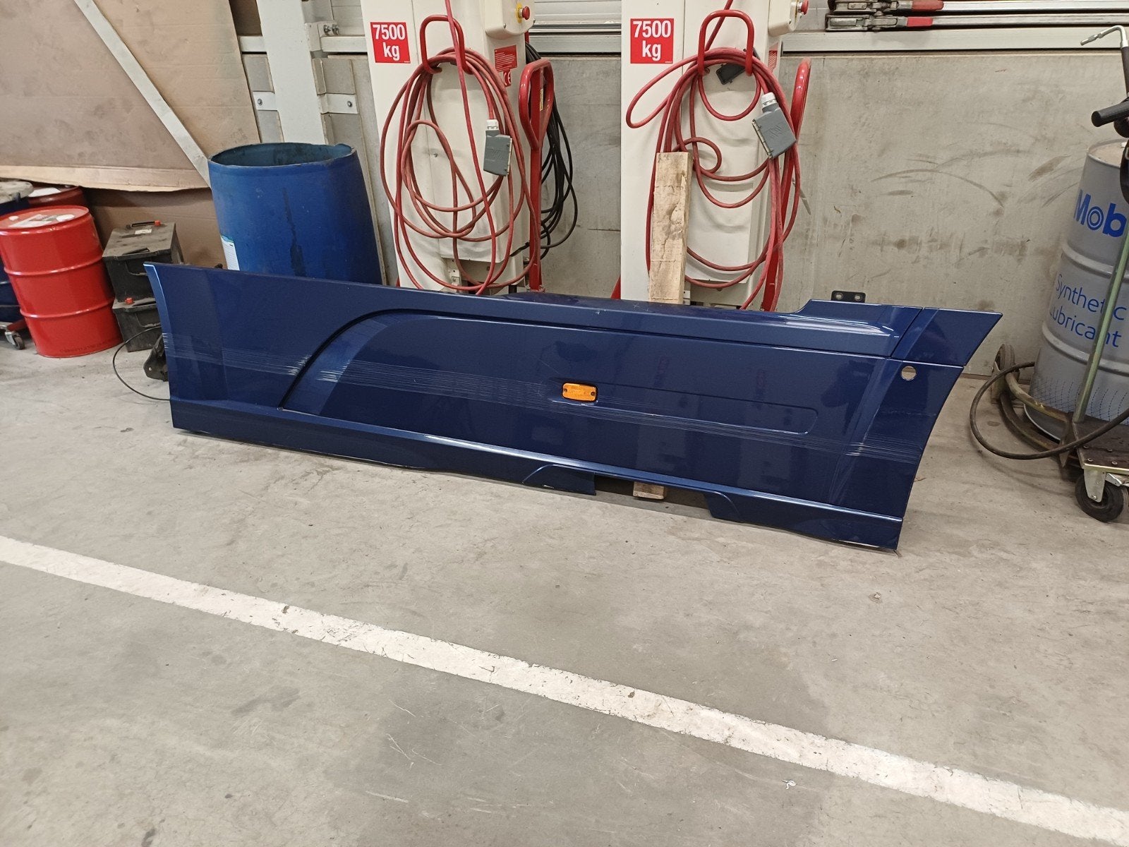 Side skurts / Zijpaneel DAF, Auto-onderdelen, Vrachtwagen-onderdelen, Ophalen, Gebruikt, DAF, Carrosserie en Plaatwerk