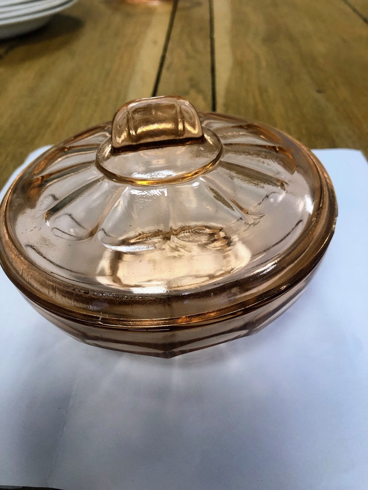 Roze geperst glazen bonbonschaaltje 14 ø 9 cm hoog, Antiek en Kunst, Ophalen of Verzenden