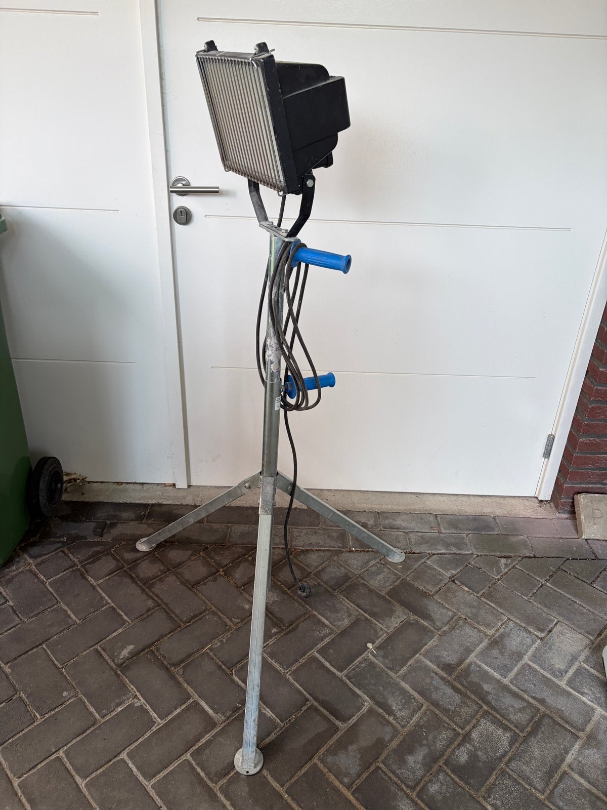 Eurolux bouwlamp met statief (halogeenlamp defect), Doe-het-zelf en Verbouw, Bouwverlichting, Ophalen, Gebruikt, Met statief, Lamp met armatuur