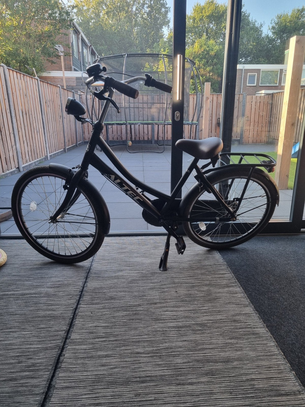 kinder fiets 23inch, Fietsen en Brommers, Ophalen, Zo goed als nieuw
