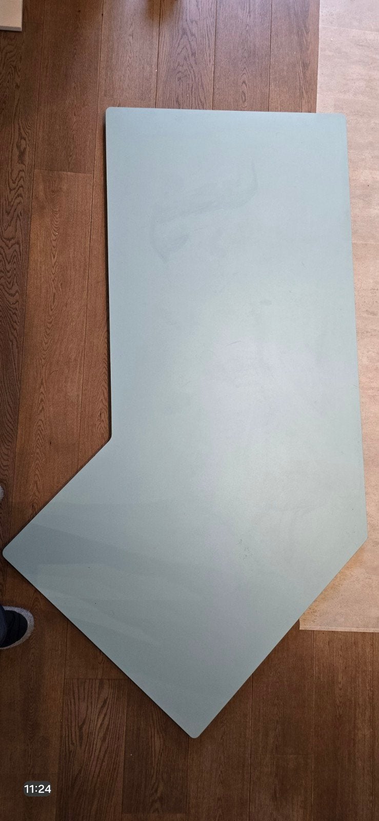 bureau, met 5 stalen poten, kleur zachtgroen, Ophalen, Gebruikt, 125 cm of meer, Minder dan 100 cm