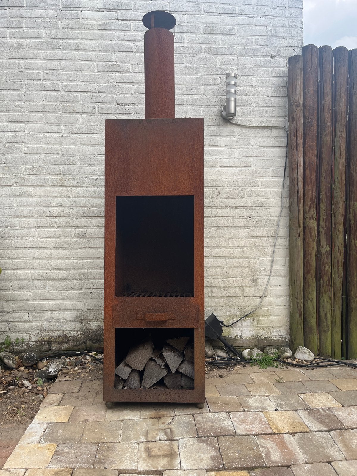 Cortenstaal Vuurhaard met Houtopslag, Ophalen, Gebruikt, Vuurkorf