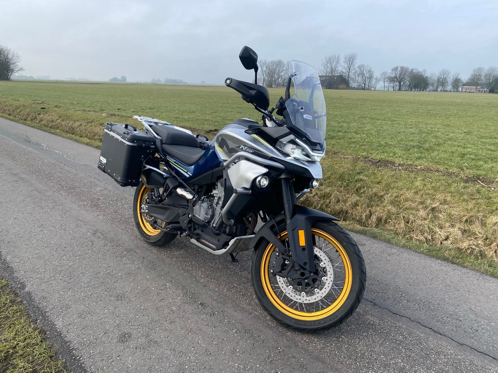 CFMoto 800MT Touring, Handvatverwarming, Particulier