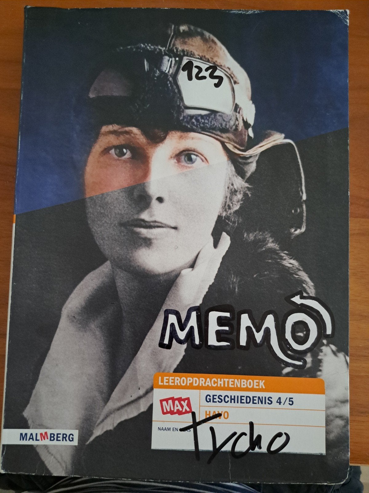 Memo Geschiedenis 4/5 VWO Leeropdrachtenboek Malmberg, Ophalen of Verzenden, 20e eeuw of later, Gelezen, Diverse auteurs (Malmberg)