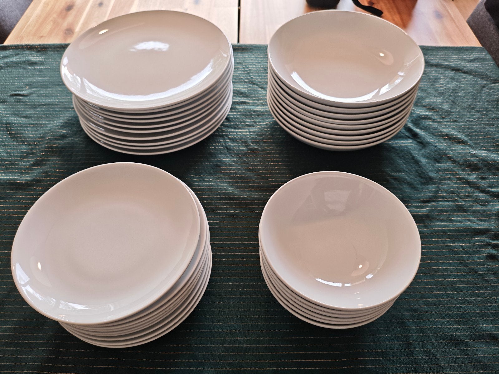 Ikea Godmiddag 35 delig, Huis en Inrichting, Keuken | Servies, Gebruikt, Compleet servies, Effen, Keramiek, Ophalen