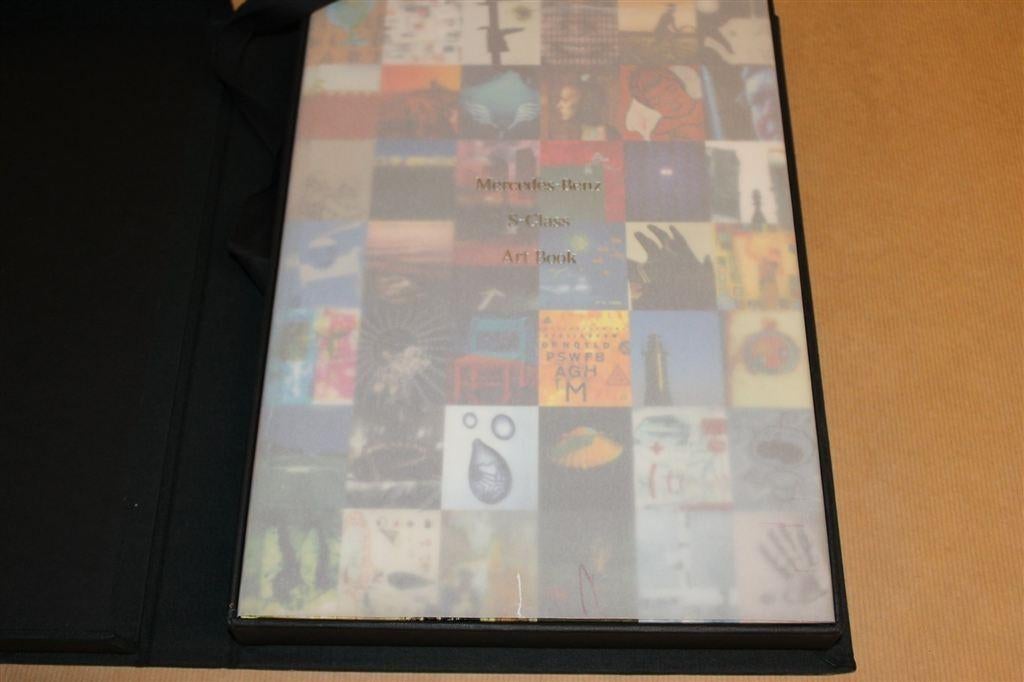 Kunstboek Mercedes S-Klasse [1998] — Tweetalig & in Case, Ophalen of Verzenden, Gelezen