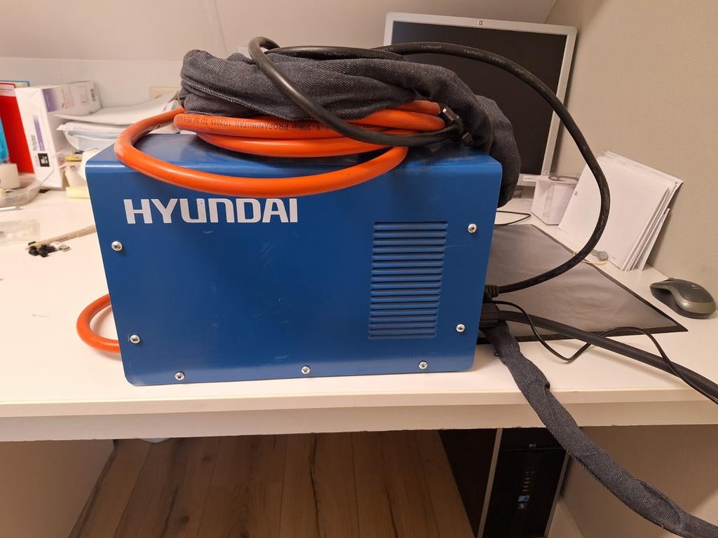 Hyundai TIG-200 lasapparaat met toorts (zonder gasfles), Ophalen of Verzenden