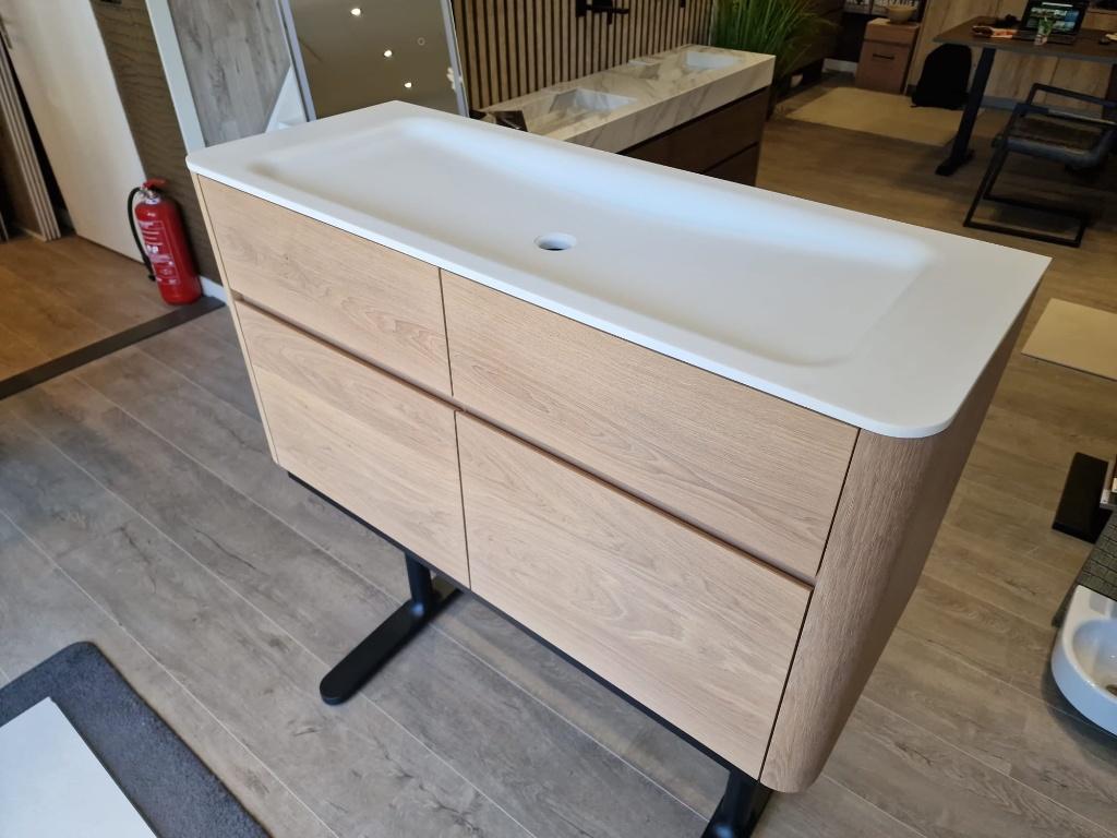 Foto 2 van Son 120cm Massief Eiken Houten Badmeubel wastafel ronde hoek