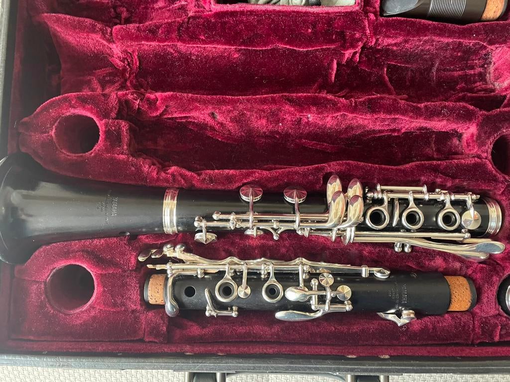 Bes klarinet Yamaha Custom, Muziek en Instrumenten, Blaasinstrumenten | Klarinetten, Ophalen of Verzenden, Zo goed als nieuw