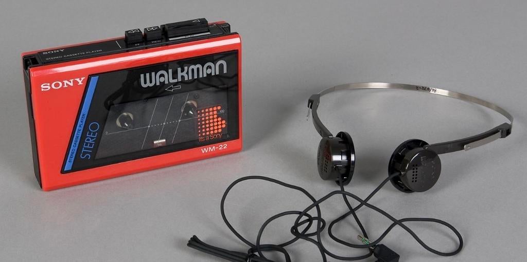 Opzoek naar walkman wm-22, Ophalen of Verzenden, Walkman