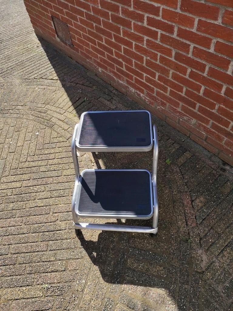 Handige opstap voor caravan of camper - 2 treden, Ophalen of Verzenden