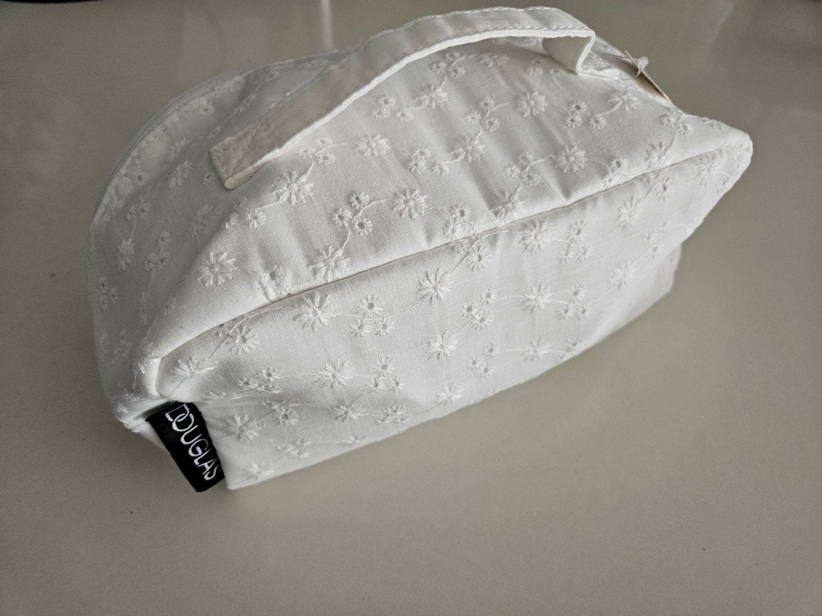 Douglas toilettas make-up tas: kant & wit. NIEUW, Ophalen of Verzenden, Nieuw, Wit, Heer of Dame