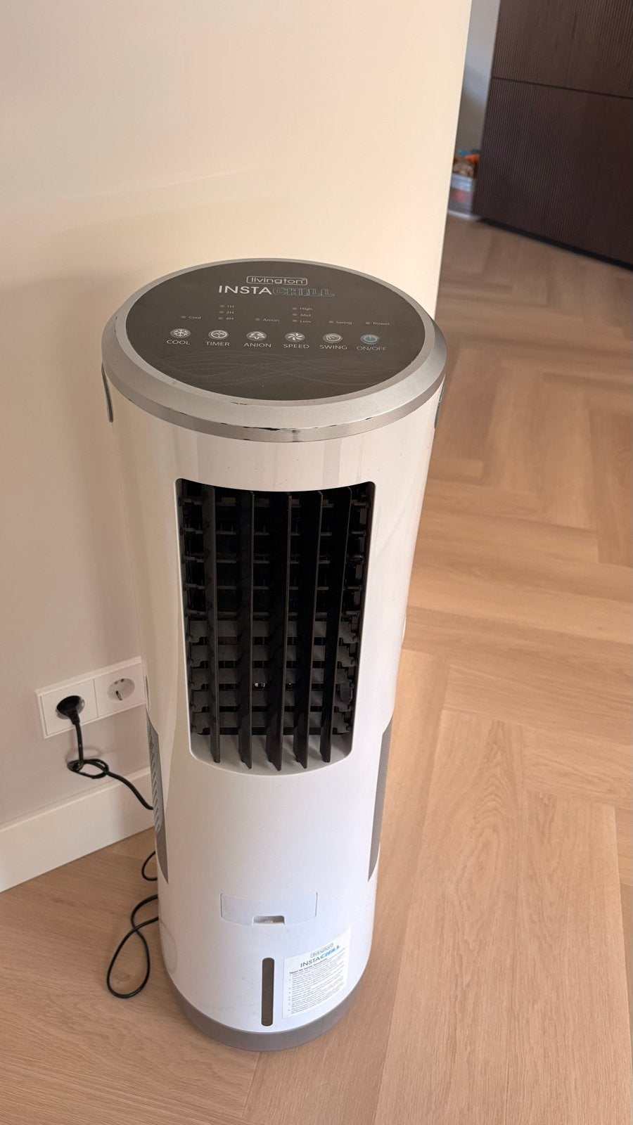 Livington Insta Chill mobiele ventilator met koelfunctie, Ophalen, Tafel- of Grondventilator, Minder dan 60 m³, Ventileren