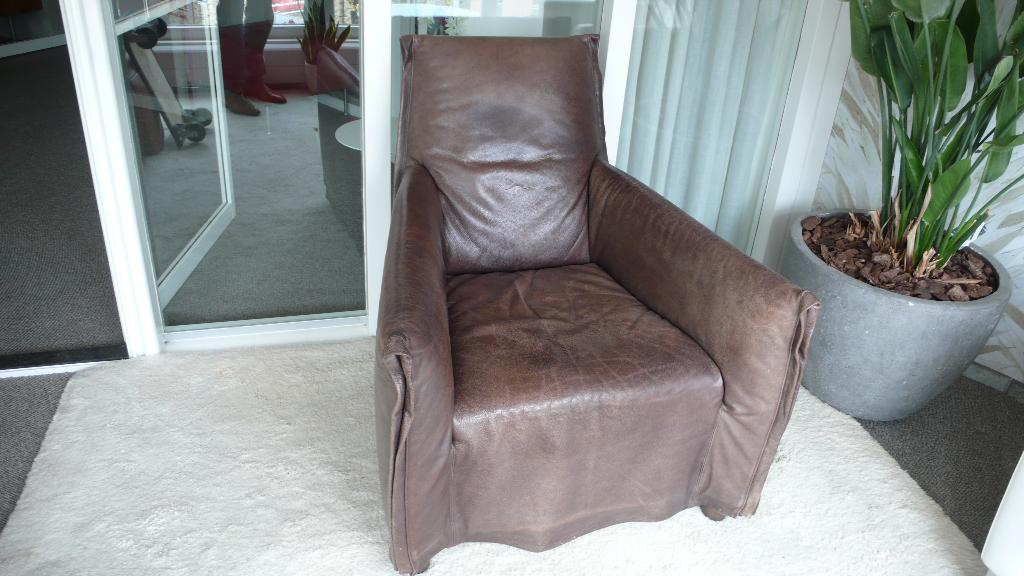Leren Fauteuil  2 x, Huis en Inrichting, Ophalen, Zie foto, Gebruikt, Minder dan 75 cm