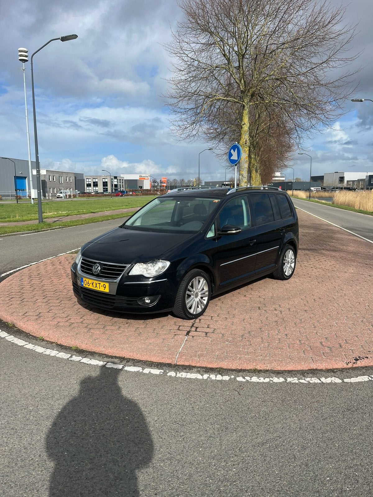 Volkswagen Touran 1.4 TSI 125KW DSG 2010 Zwart, 1487 kg, 4 cilinders, Zwart, Particulier