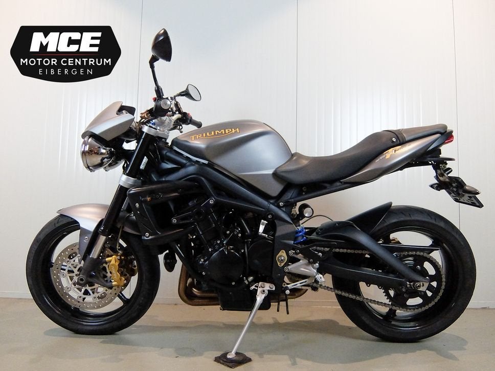 TRIUMPH STREET TRIPLE R (bj 2009), 675 cc, Motorrijbewijs A, Bedrijf, Onbekend