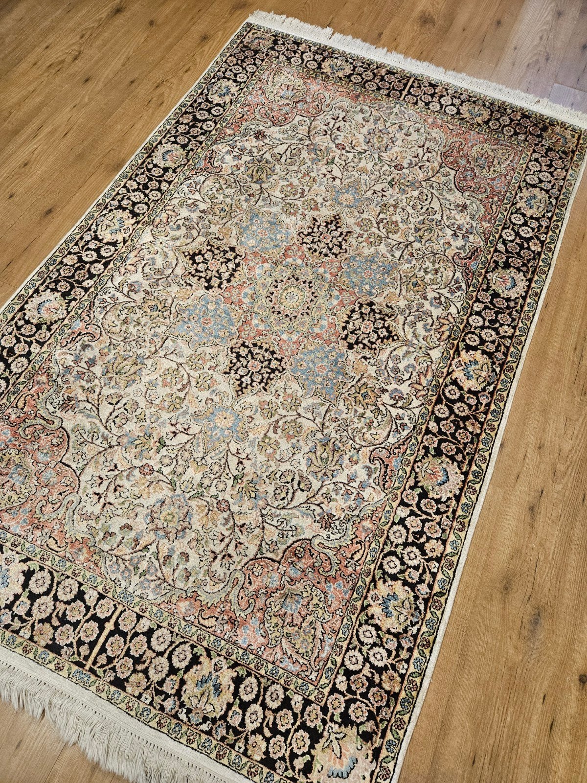 Vintage handgeknoopt perzisch tapijt kashmir zijde 201x118, Huis en Inrichting, Stoffering | Tapijten en Kleden, Tweedehands, 100 tot 150 cm