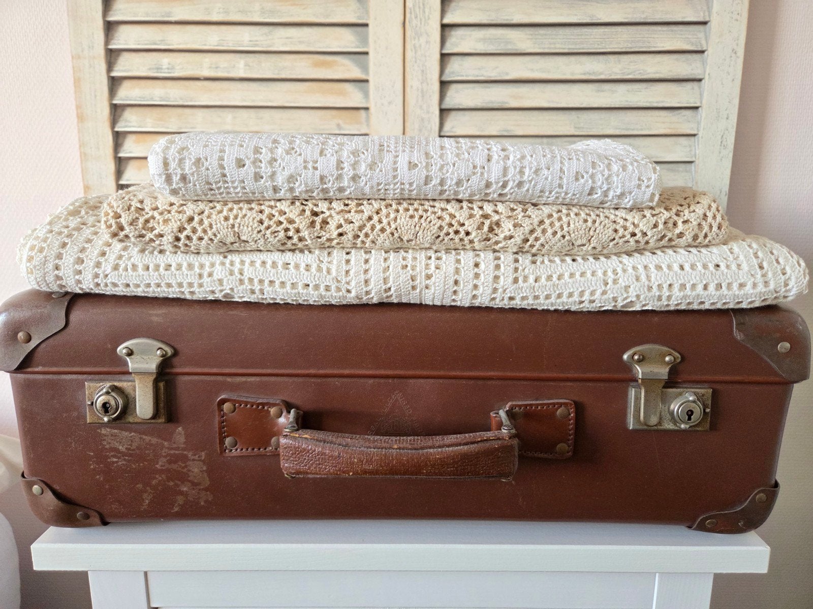 Oude brocante koffer, Ophalen