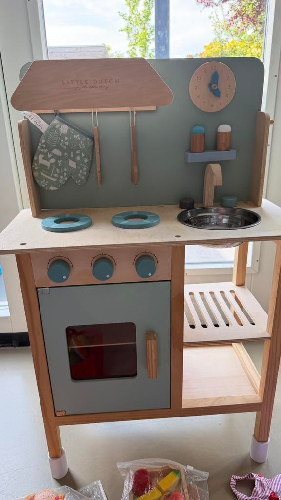 Speelkeukentje Little Dutch met accessoires, Kinderen en Baby's, Speelgoed | Speelkeukens, Ophalen, Gebruikt