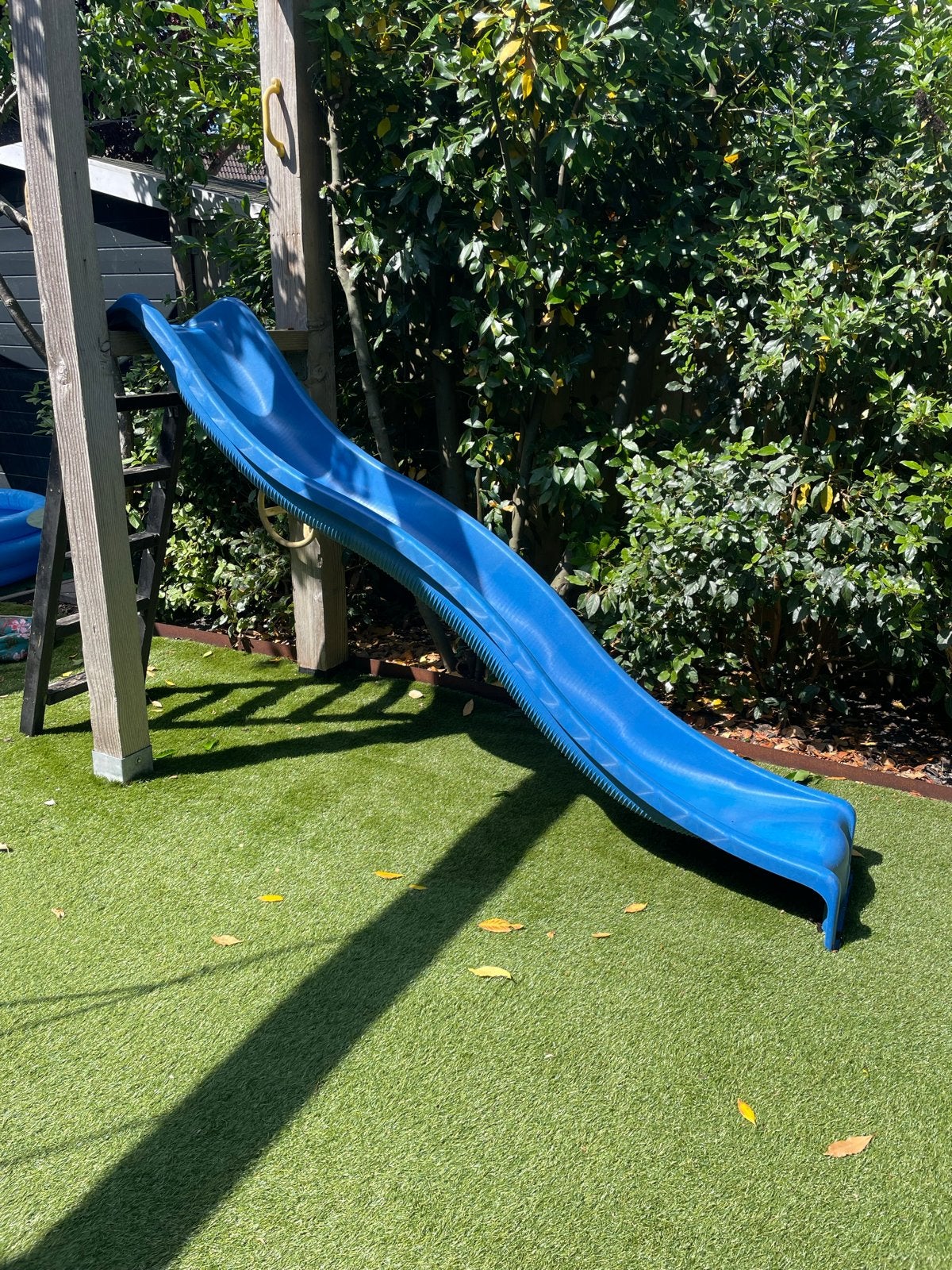 Glijbaan 2,60m met trap, plateau en accessoires, Ophalen, Gebruikt, Glijbaan