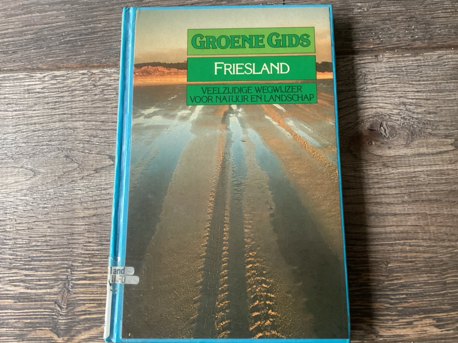 Groene Gids Friesland - Veelzijdige Wegwijzer (1987), Ophalen of Verzenden, Gelezen, Sietso dijkhuizen en Bas den Oudsten