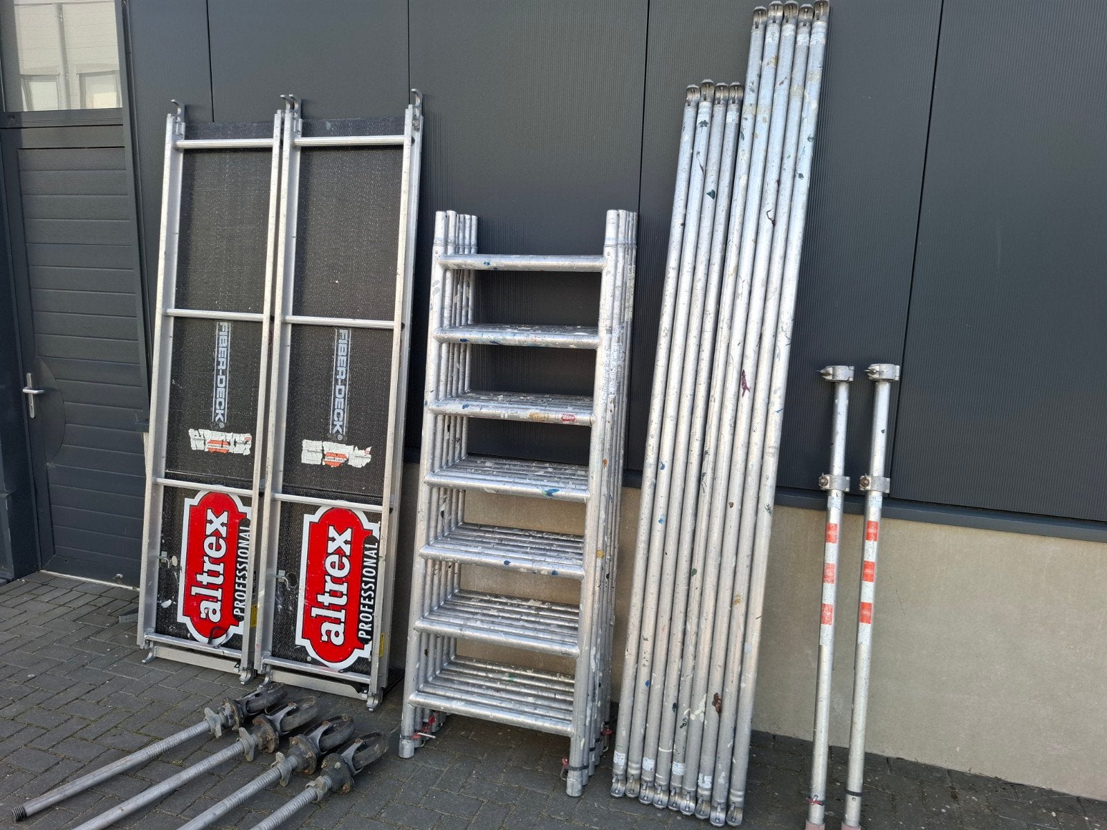 Altrex RS5 fiberdek afm. 75x245 werkhoogte 7,2 mtr, Ophalen, Zo goed als nieuw, Rolsteiger of Kamersteiger, 5 meter of hoger