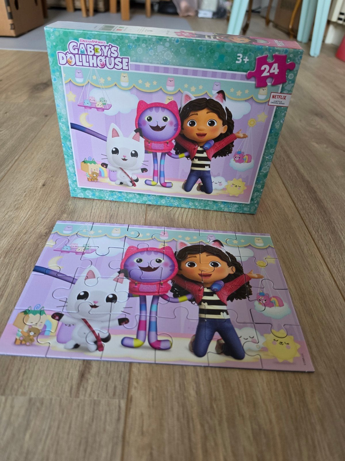Gabby's Dollhouse puzzel 24 stukjes vanaf 3 jaar, Ophalen of Verzenden, 10 tot 50 stukjes
