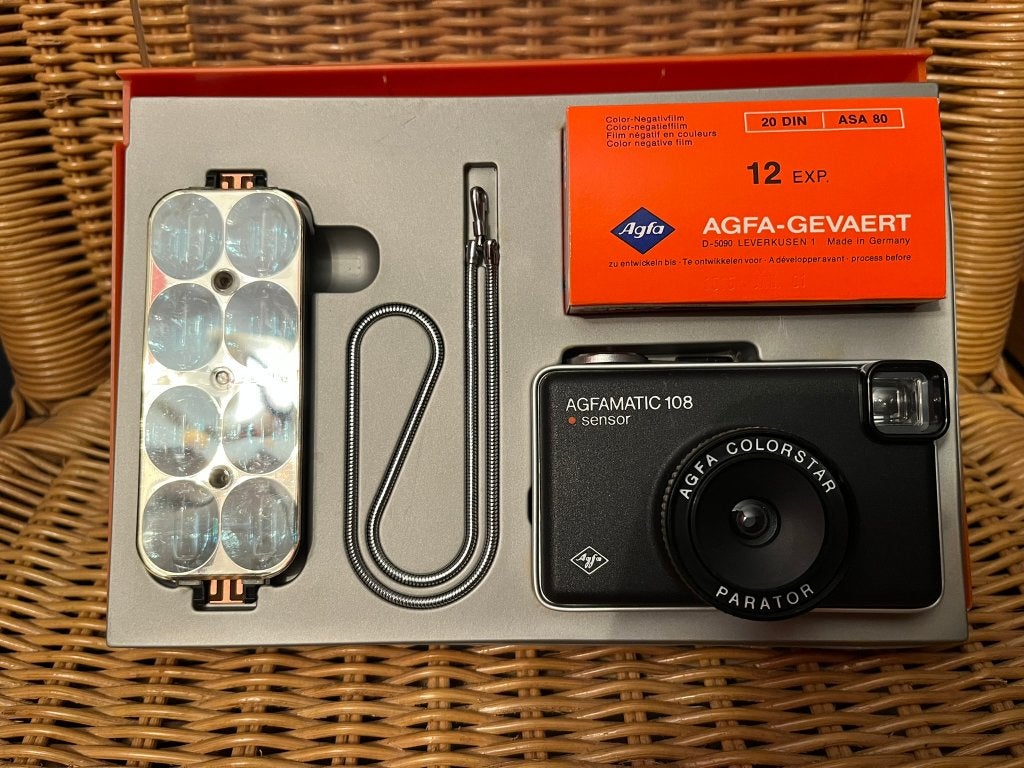 Agfamatic 108 Fotocamera met Flash en Film - Vintage, Ophalen of Verzenden, 1960 tot 1980, Fototoestel