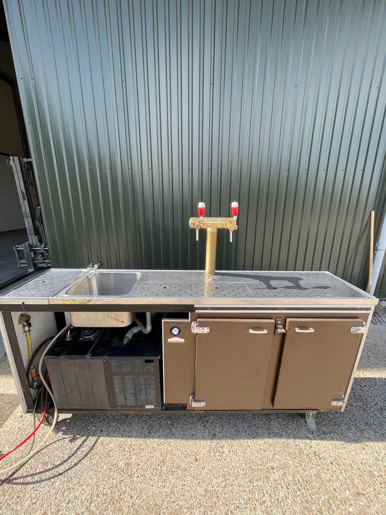 Mobiele tap / bar inclusief koelkasten, Ophalen, Gebruikt
