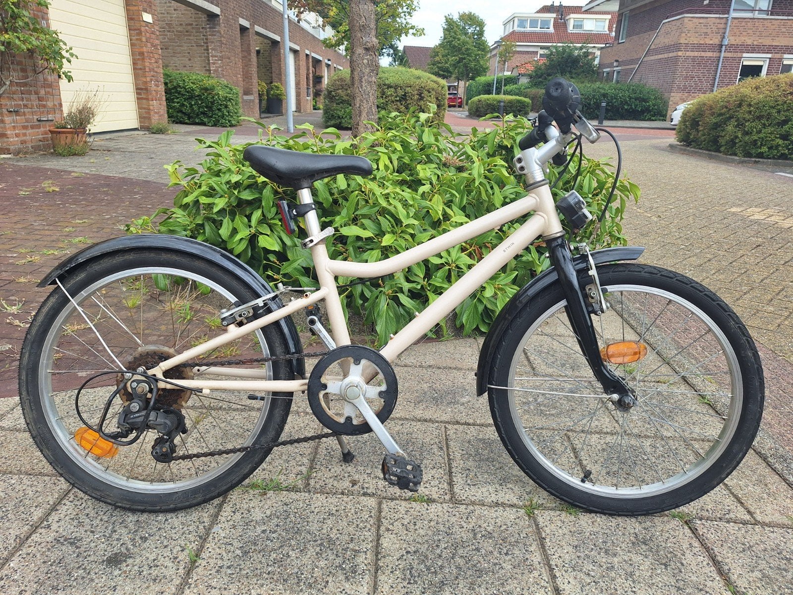B'TWIN kinderfiets 20 inch met 6 versnellingen en handrem, Ophalen, B'TWIN, 16 tot 20 inch, Velgrem