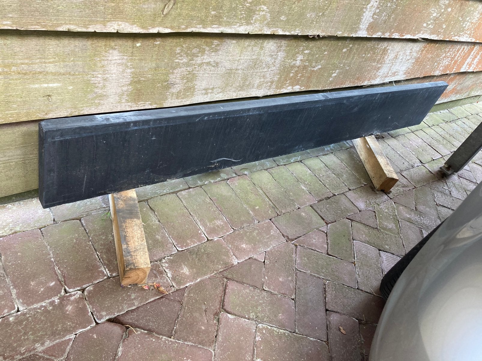Nieuwe antraciete beton onderplaat voor schutting, Ophalen, Overige materialen, 1 tot 2 meter, Minder dan 3 meter