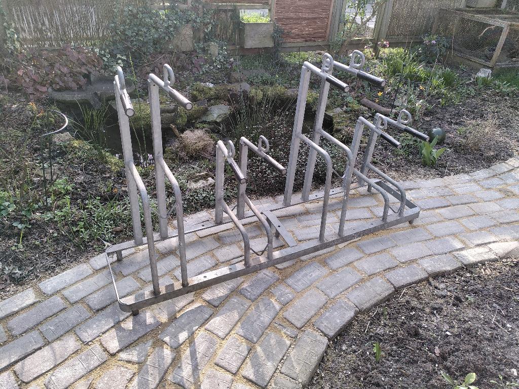 Fietsenrek voor 4 fietsen, Ophalen, Zo goed als nieuw