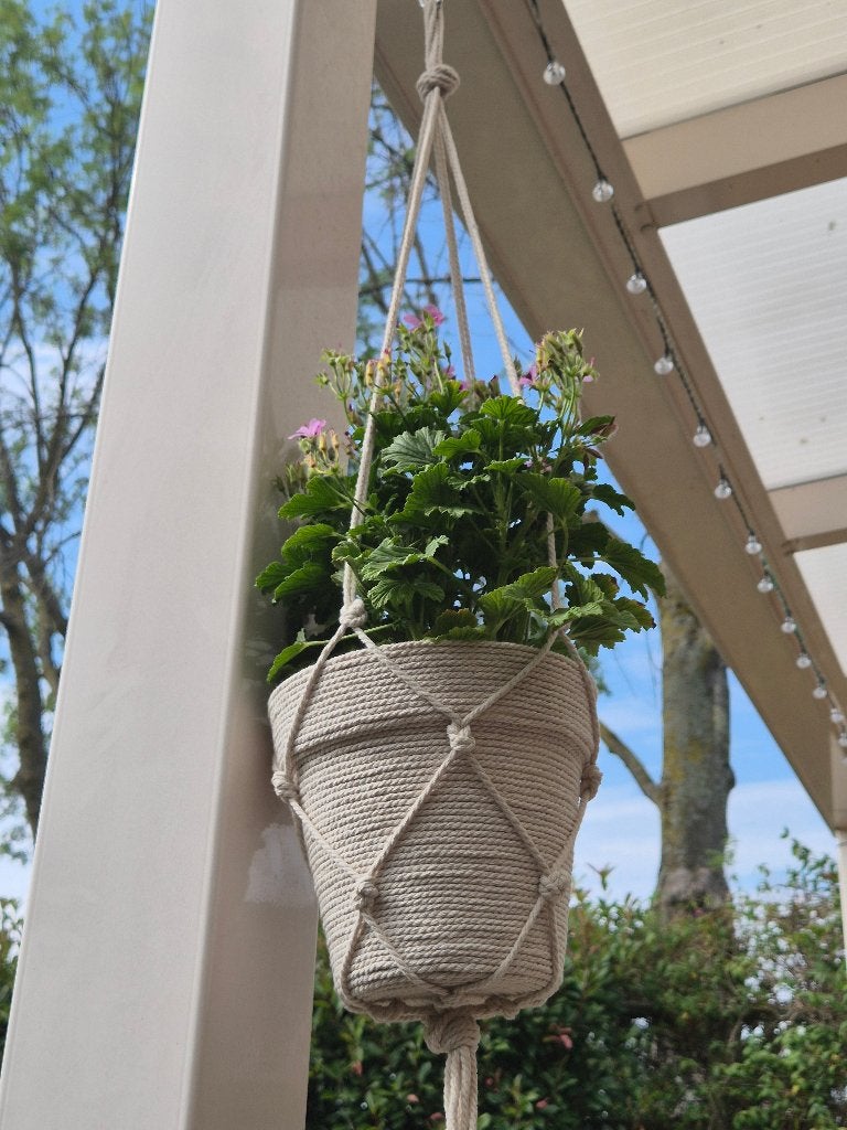 Verstelbare Plantenhanger Met Pot, Tuin en Terras, Kunststof, Rond, Ophalen of Verzenden, Zo goed als nieuw